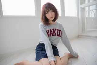 ミディアム カラー ヘアケア特化型サロン newi 京橋のヘアスタイル