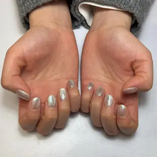 ネイル ネイルサロンエーナインイオン西町店所属・大館 萌香のネイルデザイン