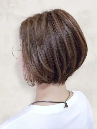 ショート カラー グレージュ×レイヤー 藤生 和宏のヘアスタイル