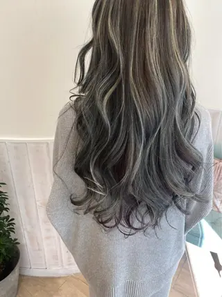 ロング カラー にしだ まりえのヘアスタイル