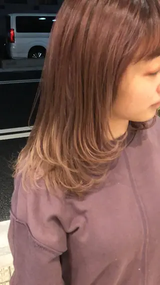 ミディアム カラー 乕谷 美潮のヘアスタイル