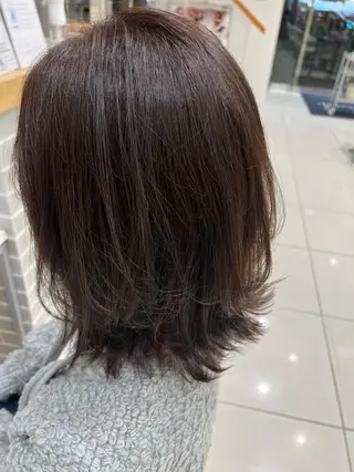 ミディアム ☃️顔周りレイヤー グレージュSHUTOのヘアスタイル