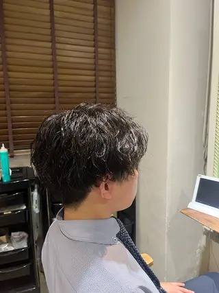 ショート パーマ みわ/博多 ブリーチ/メンズヘアのヘアスタイル