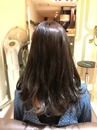 カラー くろいわ りほのヘアスタイル