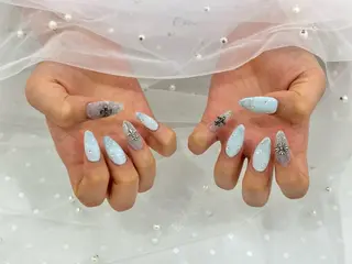 ネイル Luna 烏丸店所属・竹田 美羽のネイルデザイン