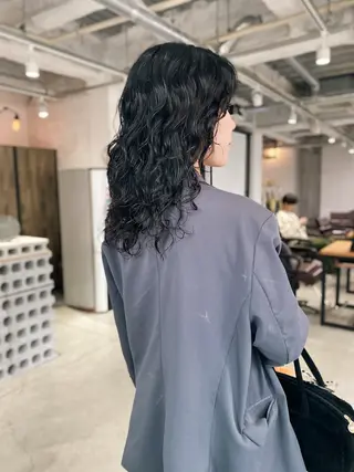セミロング パーマ steed tokyo所属・KOOKI スティードトーキョーのヘアスタイル