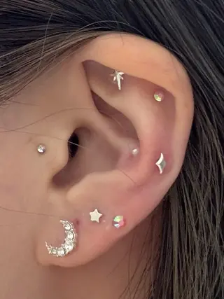 M Hのネイルデザイン