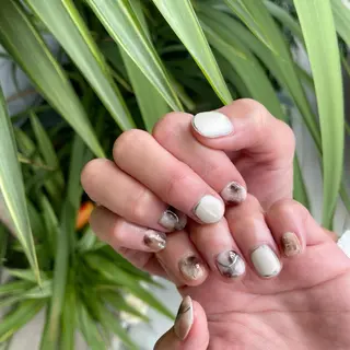 ネイル es nailのネイルデザイン
