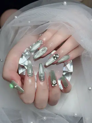 ネイル Lenie Nail Salonのネイルデザイン