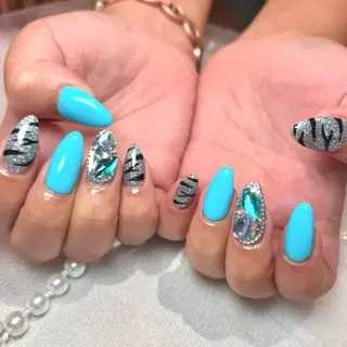 ネイル Mio nail salon所属・mio  難波店 笹川のネイルデザイン