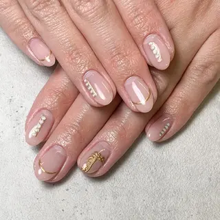 ネイル atelier　FIORITURA所属・FIORITURA aiのネイルデザイン