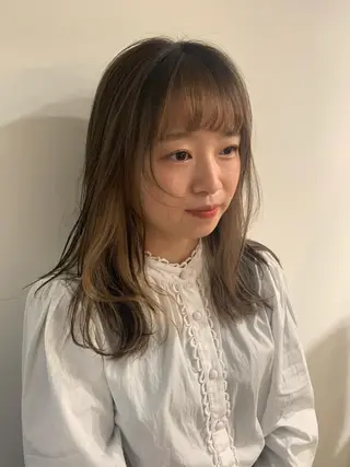 セミロング LORENAO所属・ブリーチなしカラー♡ rinaのヘアスタイル