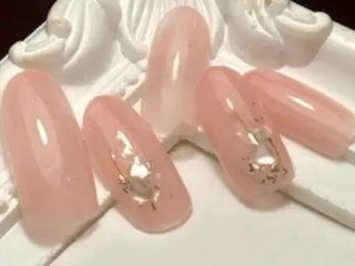 ネイル Nest 岩崎のネイルデザイン