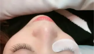 マツエク・マツパ リン リンのネイルデザイン