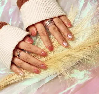 ネイル pink ladyサロン所属・べ にのネイルデザイン