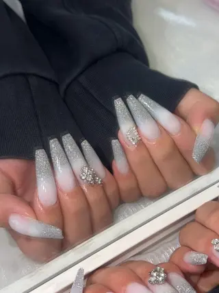 ネイル elfia nailstudio所属・tamaki araiのネイルデザイン