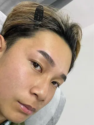 メンズ アイブロウ 彩🪽 【眉ラボ新宿店】の眉毛・アイブロウイメージ