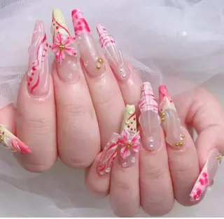 ネイル マギー ネイル🦋のネイルデザイン