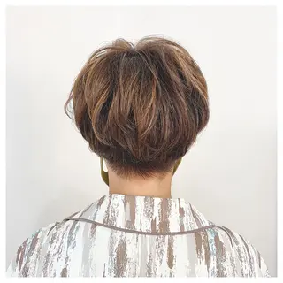 ショート カラー eon 八王子所属・癖毛、多毛の方歓迎 三浦　麻衣のヘアスタイル