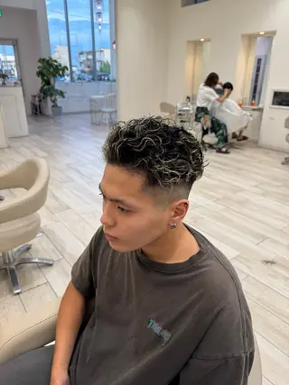 カラー パーマ メンズ 岐阜メンズパーマ 伊藤瑠星のヘアスタイル