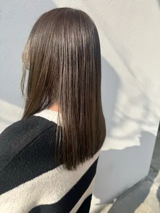 カラー 栗山 晴加のヘアスタイル