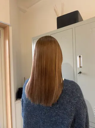 セミロング 似合わせカット🫧 🍒艶カラーのヘアスタイル