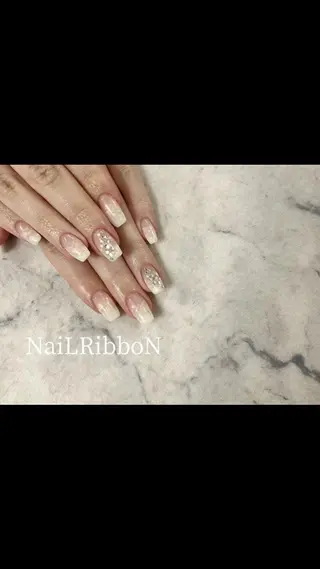 ネイル ネイルリボン 受付スタッフのネイルデザイン
