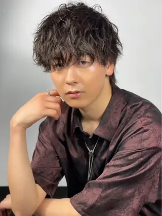 ミディアム パーマ ヘアアレンジ メンズ プレミアムバーバー新宿店所属・⚡️メンズ特化⚡️ 倉林 隼大のヘアスタイル