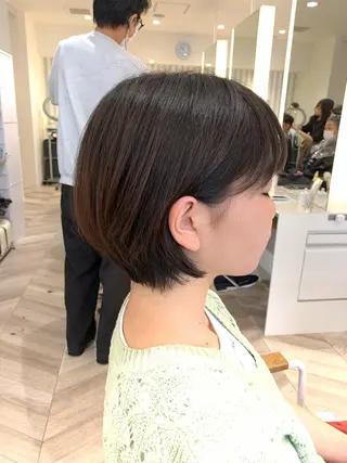 ショート 縮毛矯正/白髪ぼかし ショートボブ/鈴木のヘアスタイル