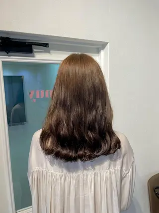 セミロング カラー amoretto 中央駅店所属・amoretto narumi🧸のヘアスタイル
