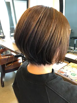 ショート カラー 相原 美咲のヘアスタイル