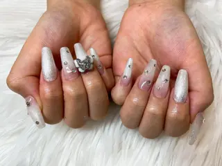 ネイル SOARE🤍 🤍のネイルデザイン