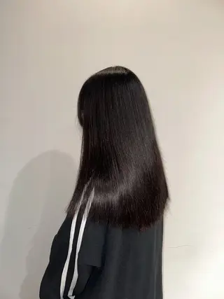 セミロング カラー 塩澤 榛奈のヘアスタイル