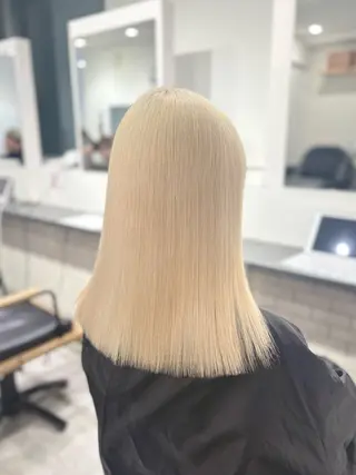 セミロング カラー GaKu/ハイトーン /ブリーチ/ブロンドのヘアスタイル