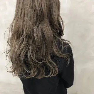 ロング カラー ブームボックス所属・🐝ハイトーンカラー hachi🐝のヘアスタイル