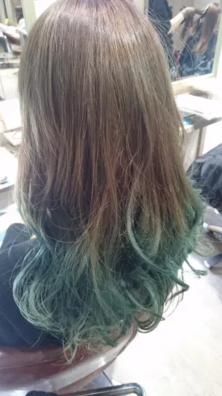 ロング カラー ヘアアレンジ 嶋田 ゆきのヘアスタイル