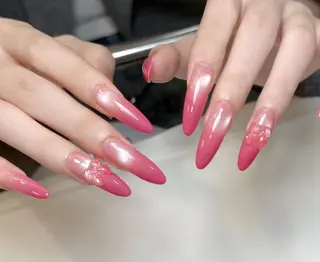 ネイル Pure&Rich Nailのネイルデザイン