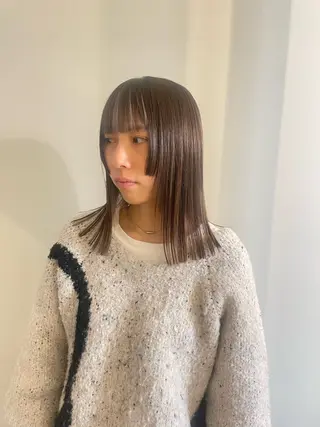 ミディアム カラー 渋谷 留菜のヘアスタイル