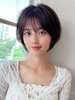 ショート カラー 山﨑 翼のヘアスタイル