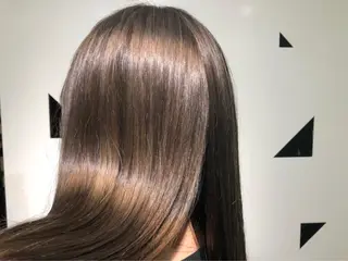 ミディアム 近藤 若菜のヘアスタイル