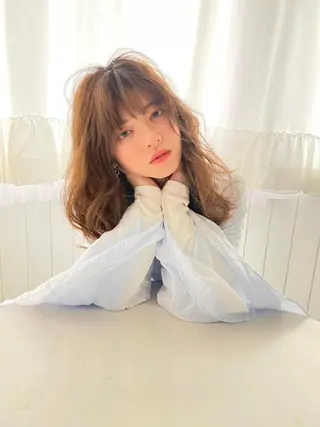 カラー 清 亜由佳のヘアスタイル