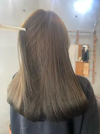 ロング カラー パーマ ヘアアレンジ メンズ キッズ ネイル マツエク・マツパ アイブロウ モリモト サナのヘアスタイル