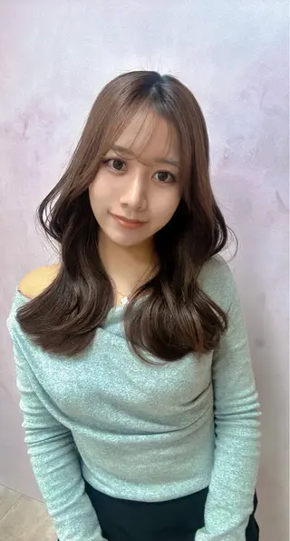 セミロング KAEDE🎀 ジャニオタ美容師のヘアスタイル