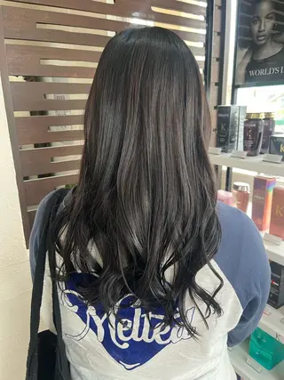 ロング 茅根 紗加のヘアスタイル