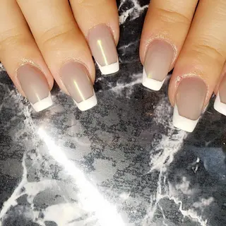 ミディアム ネイル クロキ 。のネイルデザイン