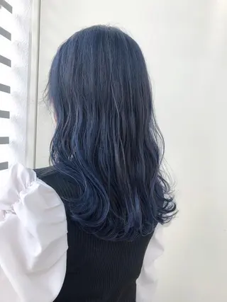 セミロング カラー 韓国🇰🇷レイヤー 映える顔周り🩷のヘアスタイル