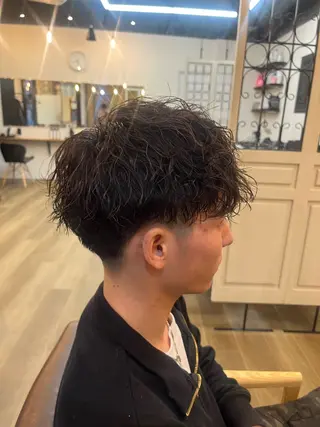 ショート パーマ メンズ 韓国風メンズ/毛流れ ヘアなら須田龍世のヘアスタイル