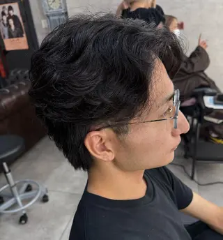 ショート パーマ メンズ 春木 育生のヘアスタイル