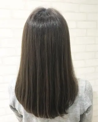 ロング 金沢 広美のヘアスタイル