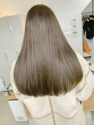 カラー 菊地 万佐久のヘアスタイル